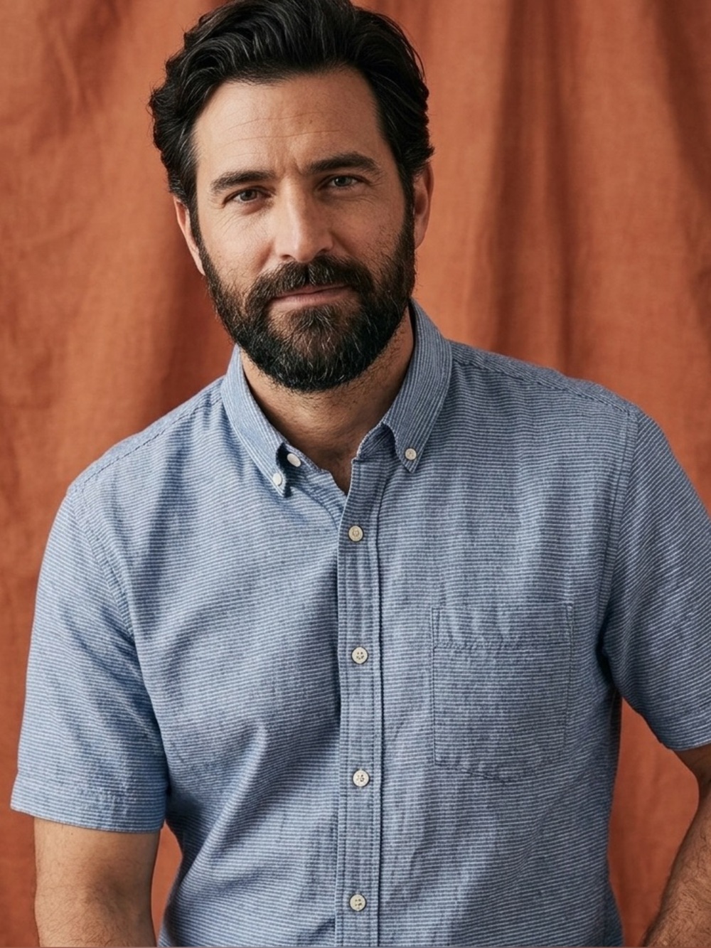 Old Navy size, XL, button-down, short sleeve shirt. Thin stripes.